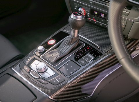 Audi RS6 Avant Performance 18