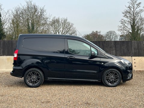Ford Transit Courier SPORT TDCI 5