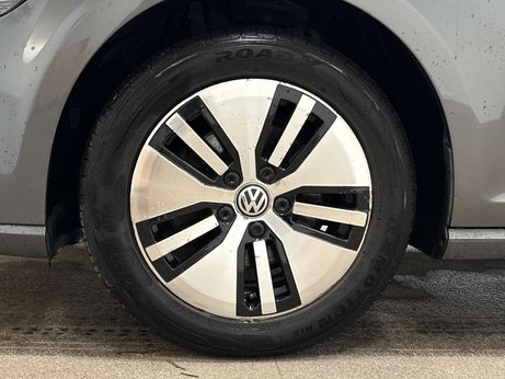 Volkswagen Golf e-Golf 5dr 4