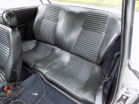 Alfa Romeo GT 1300 Junior 13