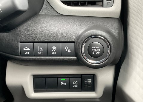 Suzuki Swift Motion 1.2 Mild Hybrid 23