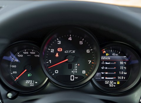 Porsche Macan GTS 19