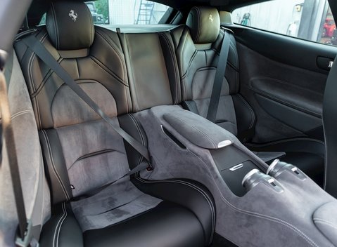 Ferrari GTC4 Lusso 13