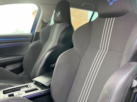 Renault Megane 1.3 TCe GT Line Sport Tourer Euro 6 (s/s) 5dr 21