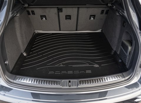Porsche Macan GTS 33