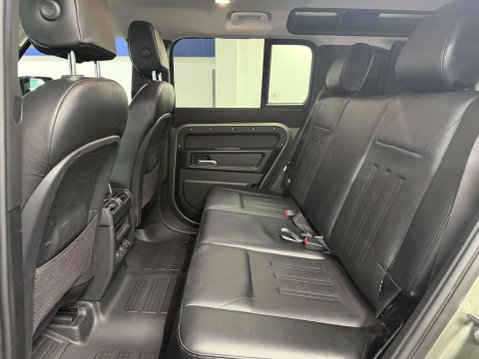 Land Rover Defender 3.0 D250 MHEV S Hard Top SUV 5dr Diesel Auto 4WD MWB Euro 6 (s/s) (250 ps) 41
