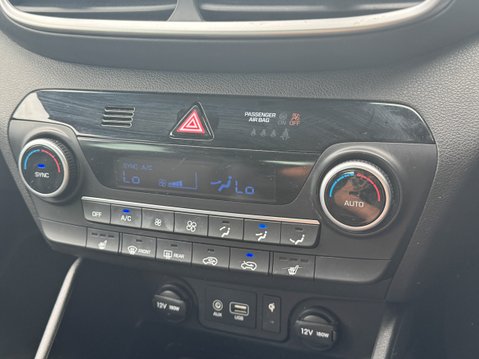 Hyundai TUCSON 1.6 T-GDi Premium SUV 5dr Petrol Manual Euro 6 (s/s) (177 ps) 26