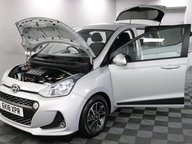 Hyundai i10 PREMIUM 16