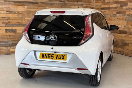 Toyota Aygo 1.0 VVT-i x-pure Hatchback 5dr Petrol Manual Euro 6 (68 ps) 83