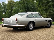 Aston Martin DB5 Superleggera 5