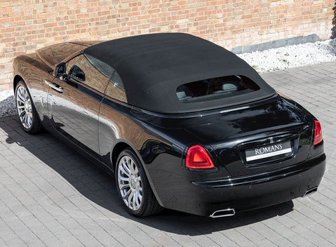 Rolls-Royce Dawn 10