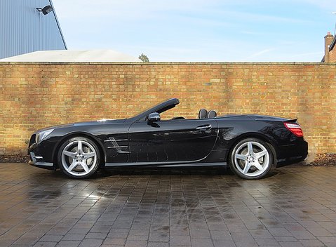 Mercedes-Benz SL Class SL350 Sport AMG 3