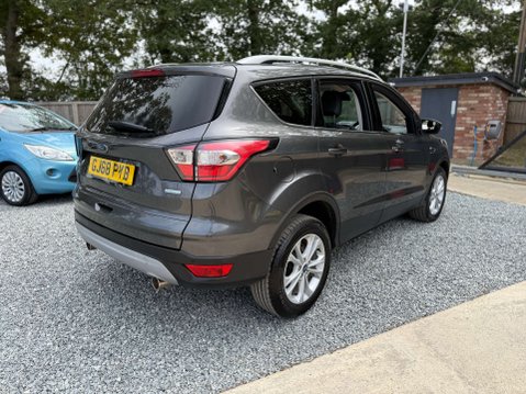 Ford Kuga 1.5 Kuga Titanium 5dr 9