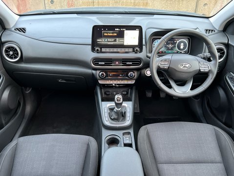 Hyundai KONA T-GDI PREMIUM MHEV 10