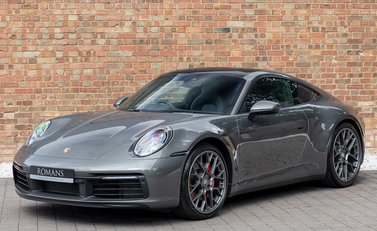 Porsche 911 Carrera 4S (992) 6