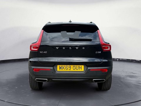 Volvo XC40 2.0 XC40 R-Design D3 Auto 5dr 4