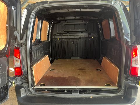 Peugeot Partner BLUEHDI PROFESSIONAL PREMIUM L1 9