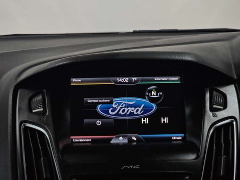 Ford Focus 1.0 Titanium 5dr 33