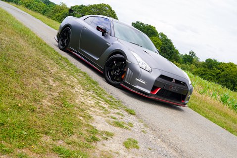 Nissan GT-R NISMO 19