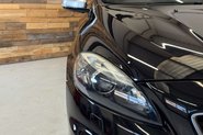 Volvo V40 2.0 T5 R-Design Pro Hatchback 5dr Petrol Auto Euro 6 (s/s) (245 ps) 26