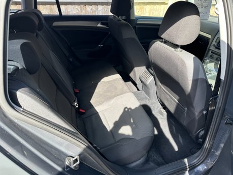 Volkswagen Golf 1.6 SE TDI BLUEMOTION TECHNOLOGY 5 Dr ESTATE 14