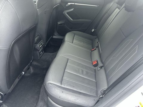 Audi A3 1.5 TFSI 35 S line Saloon 4dr Petrol S Tronic Euro 6 (s/s) (150 ps) 1 Owner 39