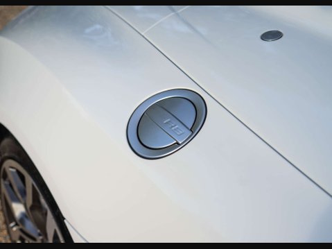 Audi R8 5.2 R8 Spyder Quattro V10 Semi-Auto 4WD 2dr 25