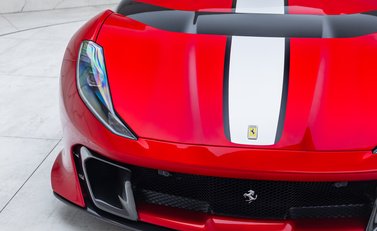 Ferrari 812 Competizione 29