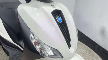Piaggio Medley 2023 ONLY 4K 125CC LEARNER SCOOTER 15 BHP NEW MOT WARRANTY 38