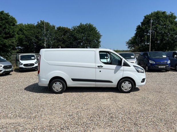 Ford Transit Custom SWB L1H1 Low Roof Trend 300 Air Con Sensors EURO 6 NO VAT 5
