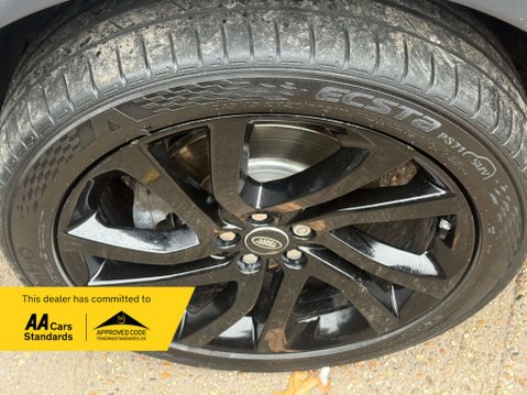 Land Rover Discovery Sport 2.0 Discovery Sport Black HSE TD4 Auto 4WD 5dr 21