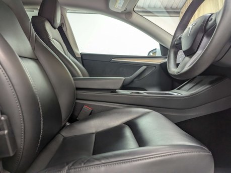 Tesla Model Y ModeL Y Long Range AWD 4WD 5dr 29