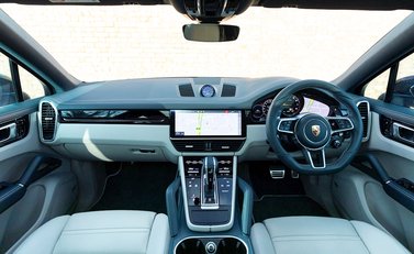 Porsche Cayenne E-Hybrid Coupé 18