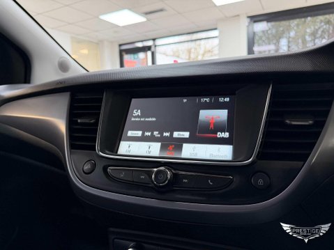 Vauxhall Crossland 1.2 Design SUV 5dr Petrol Manual Euro 6 (s/s) (83 ps) 29