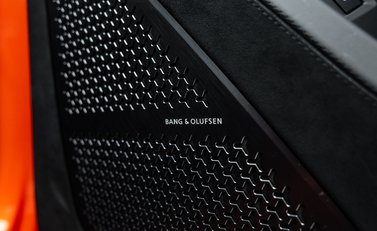 Lamborghini Urus PERFORMANTE 16