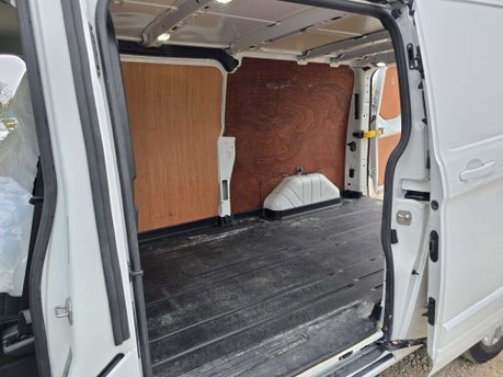 Ford Transit Custom 2.0 300 EcoBlue Limited Panel Van 5dr Diesel Manual L2 H1 Euro 6 (s/s) (130 28