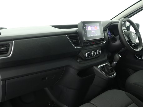 Renault Trafic LL30 90kW 52kWh Advance Van Auto 14