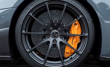 McLaren 675LT 12
