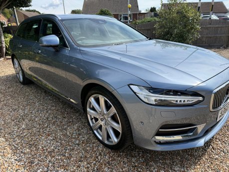 Volvo V90 2.0 D5 PowerPulse Inscription Auto AWD Euro 6 (s/s) 5dr 9