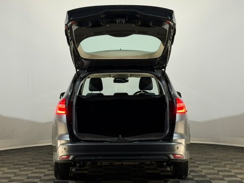 Ford Focus TITANIUM TDCI 8