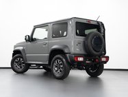 Suzuki Jimny Sierra SUV 1.5 AUTOMATIC petrol 32