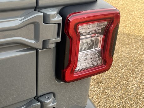 Jeep Wrangler CHELSEA TRUCK 39