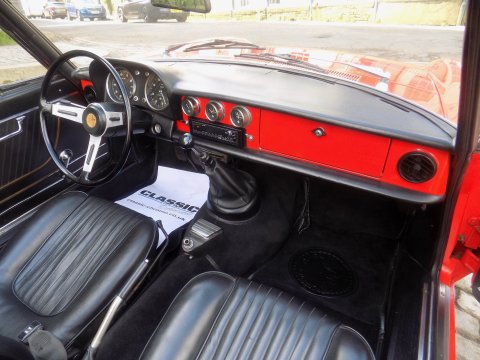 Alfa Romeo Spider 1600 Duetto 14
