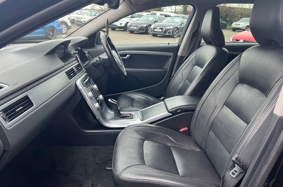 Volvo V70 2.0 D4 SE LUX AUTOMATIC ESTATE 27