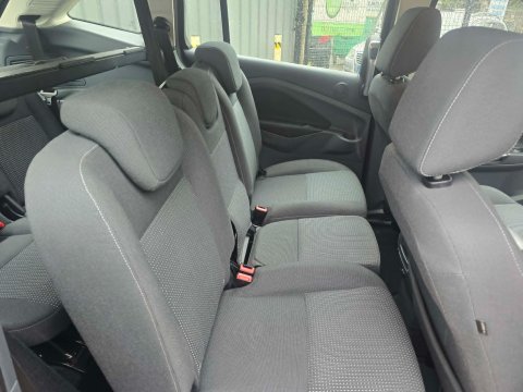 Ford Grand C-Max ZETEC TDCI AUTO 9