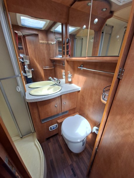 Carthago E-line Chic i47 39