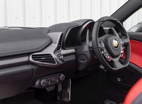 Ferrari 458 Spider 17