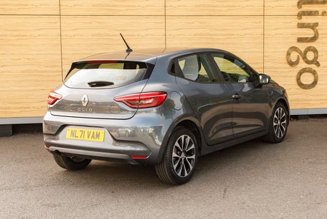 Renault Clio ICONIC TCE