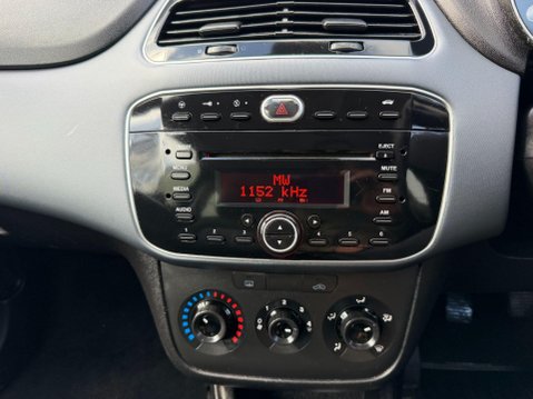 Fiat Punto Evo 1.4 Active Euro 5 (s/s) 3dr 24