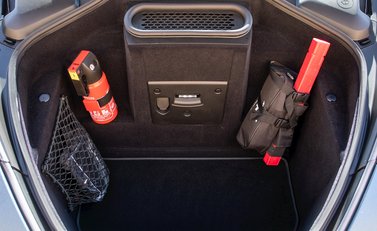 McLaren 720S Luxury 25